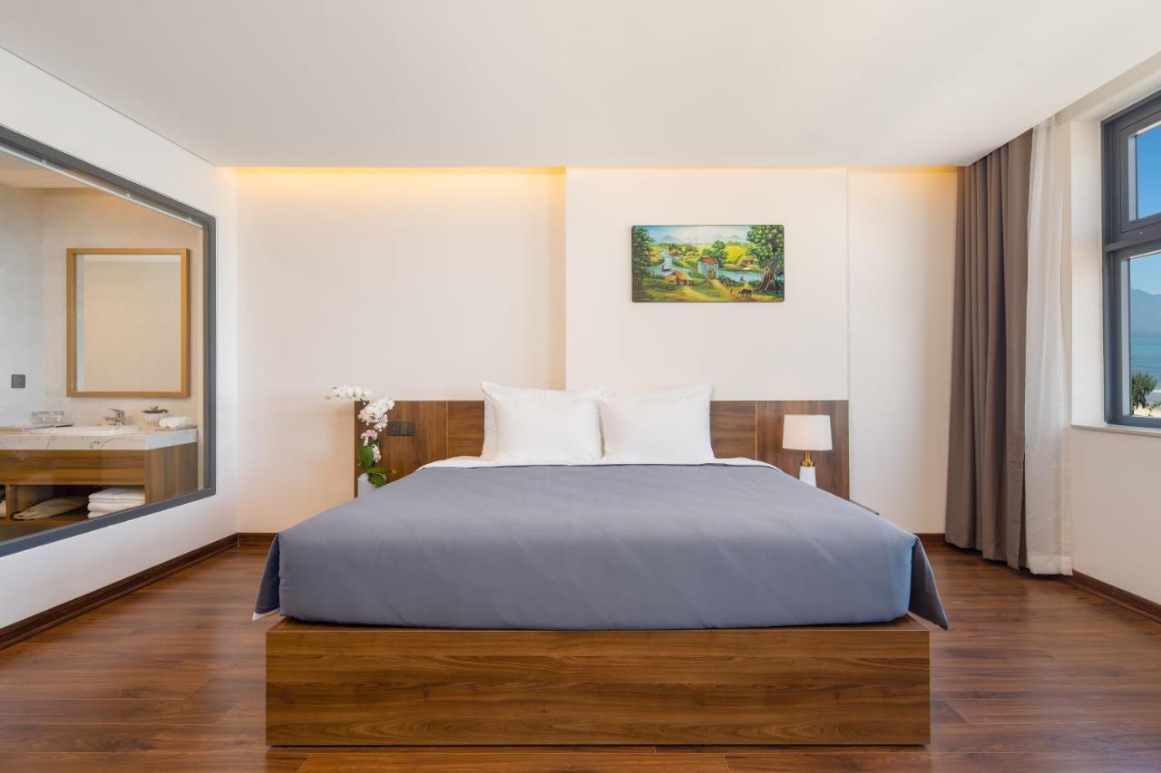 Avenis Hotel Дананг Екстер'єр фото