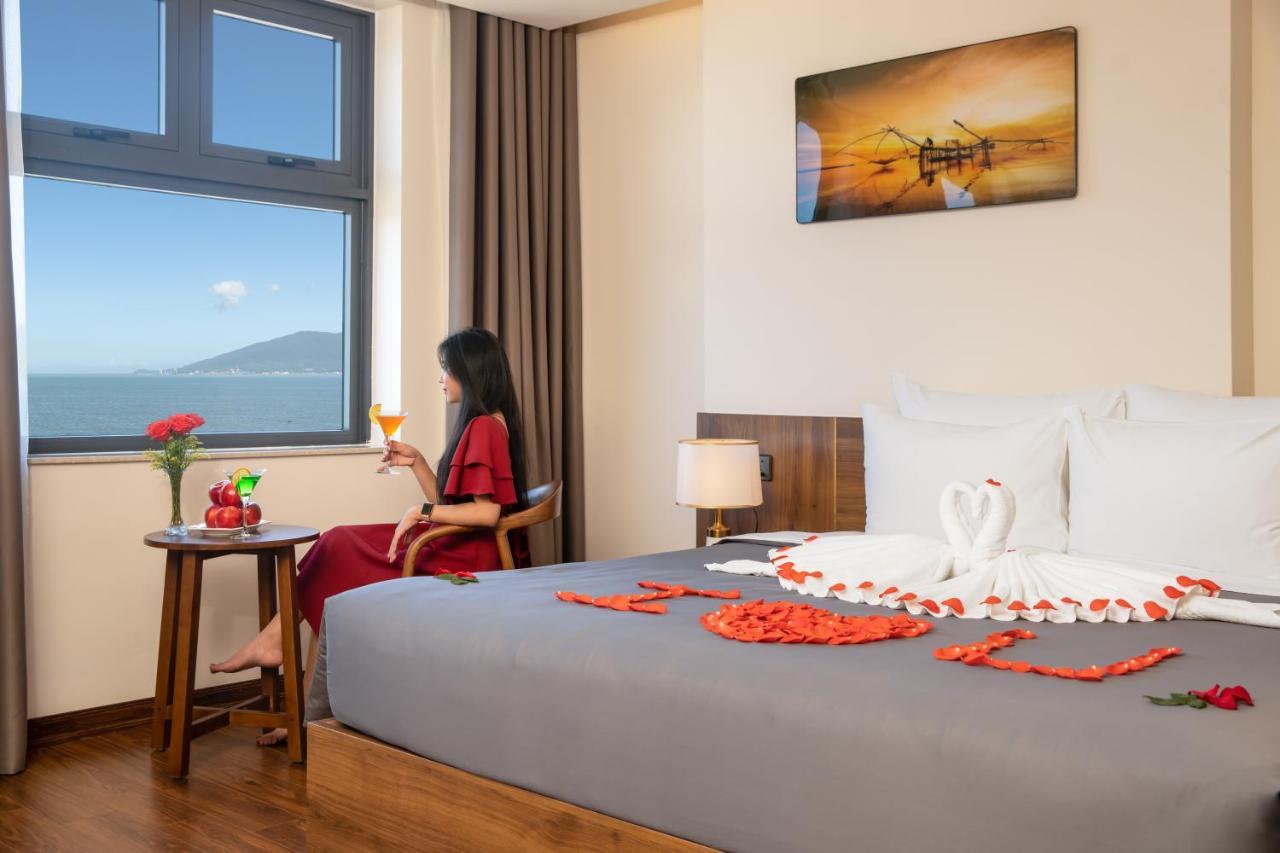 Avenis Hotel Дананг Екстер'єр фото